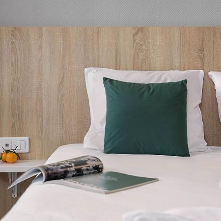 Logis Hotel Restaurant L'Abri Blavozy Kültér fotó