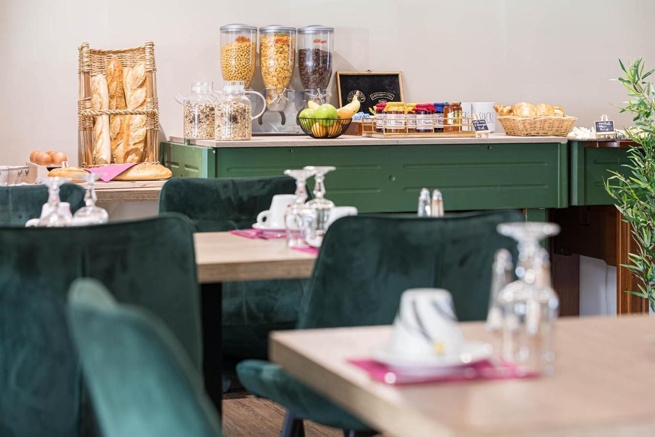 Logis Hotel Restaurant L'Abri Blavozy Kültér fotó