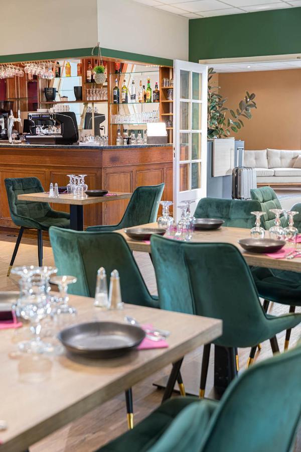 Logis Hotel Restaurant L'Abri Blavozy Kültér fotó